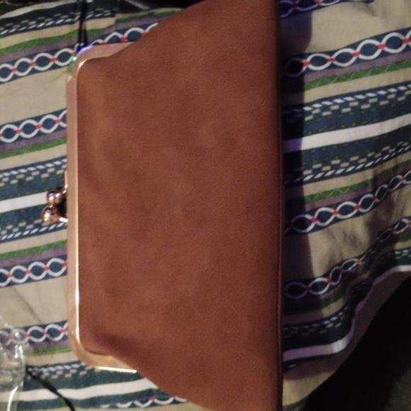 Brown wallet - Picture 2 of 3